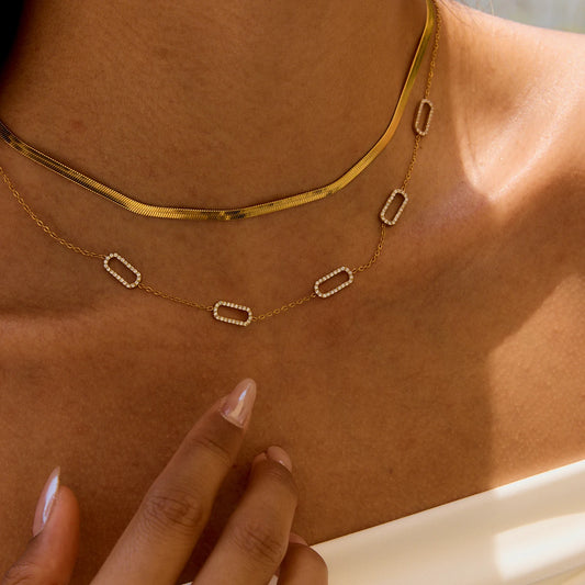 Oval Rhinestone Necklace