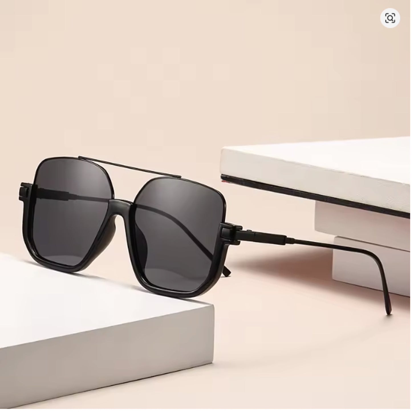 Le Voyage Women's Sunnies