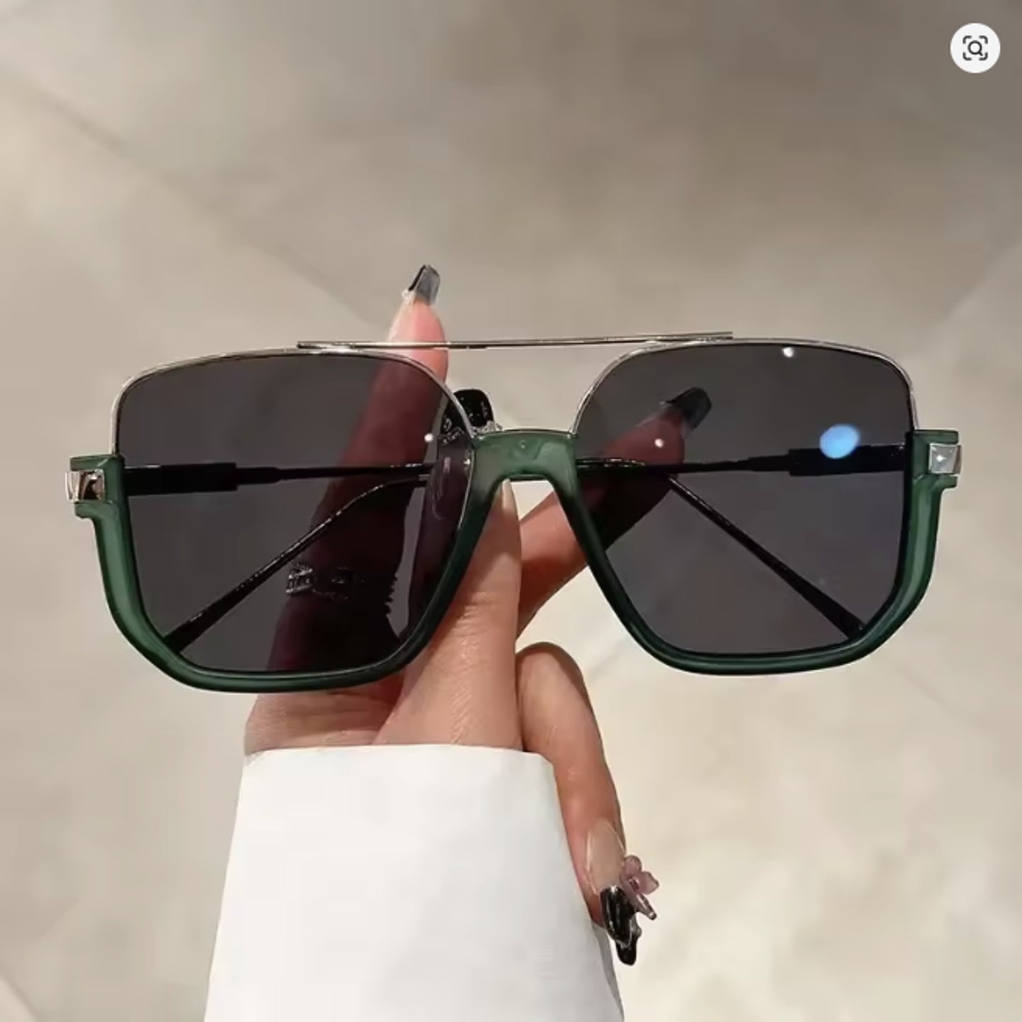 Le Voyage Women's Sunnies