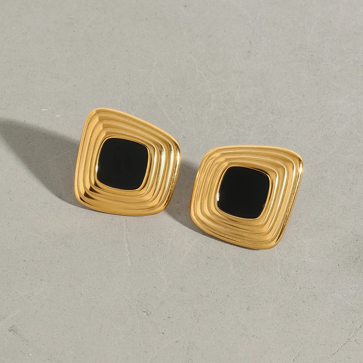 Retro Black Earrings