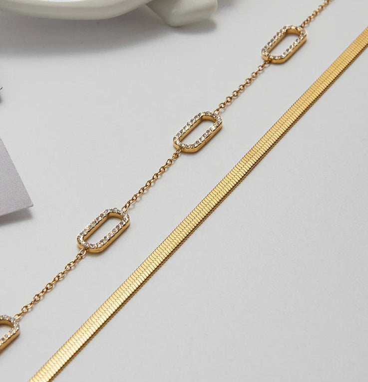 Oval Rhinestone Necklace