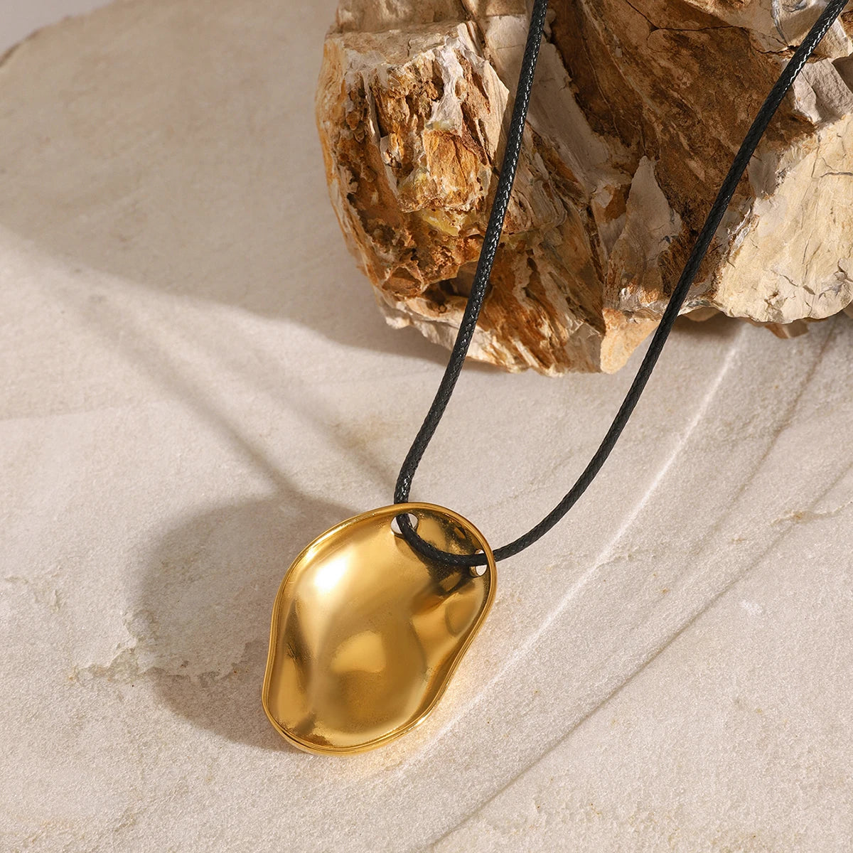 Rocher Lumiere Pendant