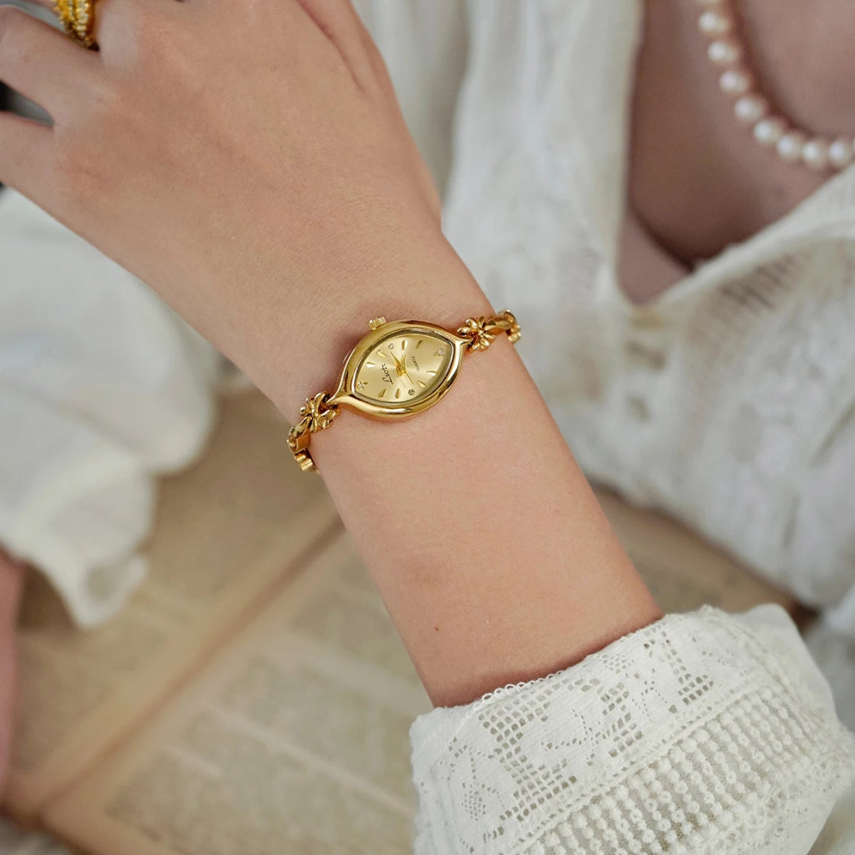 Delicate Bow Watch